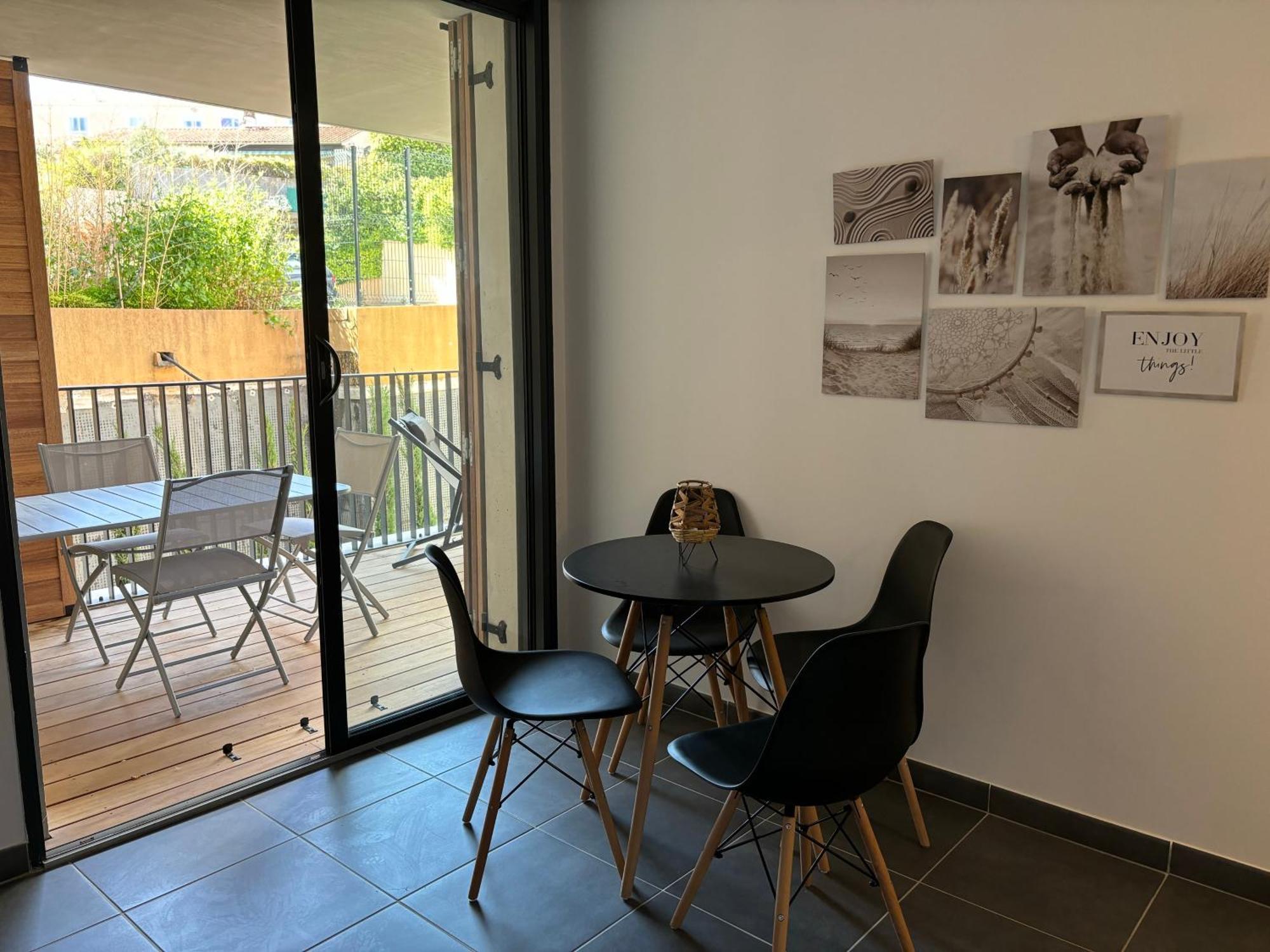 Appartement Bormes Buitenkant foto